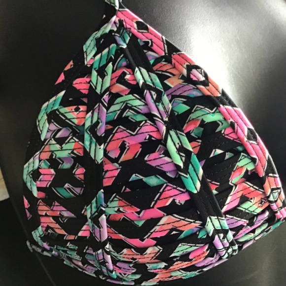 Geometric weave string Top! Last ☝️ One! - Picture 3 of 4